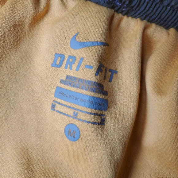 Nike Women's Tempo Running Shorts Size Medium - Picture 5 of 11